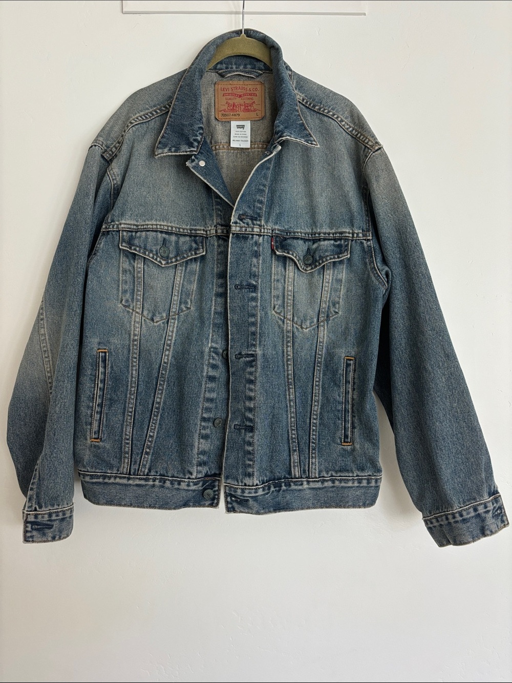 Levi's medium Blue Denim Jacket - Men's Trucker Style size L
